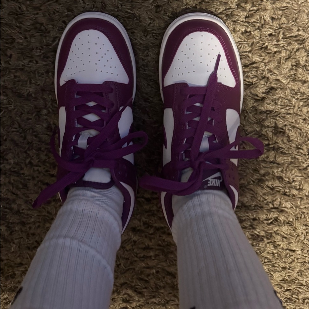 Nike Women's Violet and White Sneakers